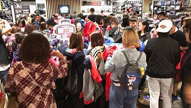 〈2017百貨周慶〉消費力越來越熱 京站首日周慶業績、來客數創新高