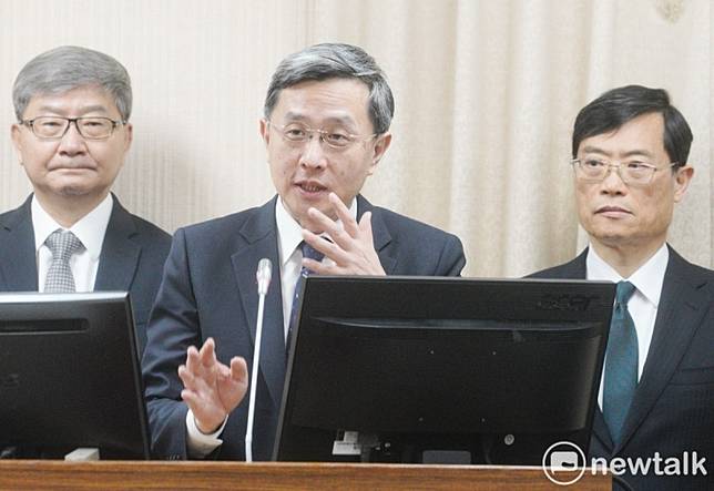 外交部次長李淳在立院外交及國防委員會備詢。 圖：張良一/攝