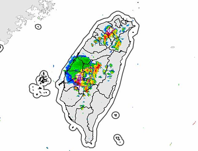 氣象署也對雲林縣、嘉義市、嘉義縣、台南市發布大雷雨即時訊息。(擷取自中央氣象署網站)