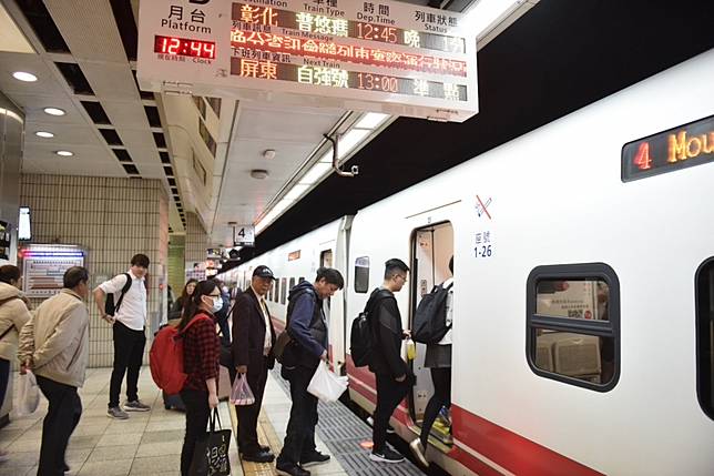 台鐵因應112年春節10天連假推出第二波加班車共212列次。（資料照片／李智為攝）