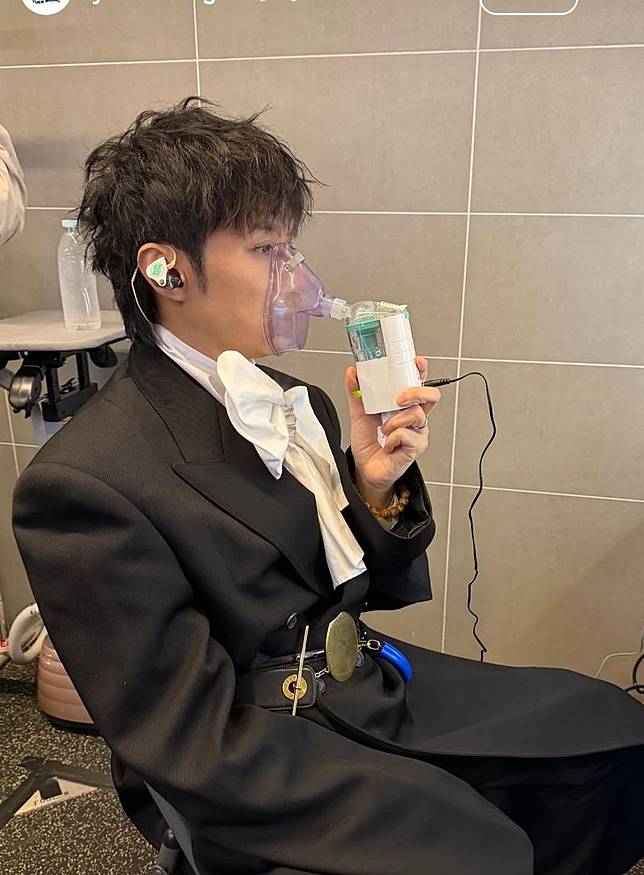 古巨基驚傳演出前身體不適。翻攝yuenwro IG