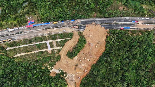 An aerial drone photo taken on May 2, 2024 shows the site of an expressway collapse on the Meizhou-Dabu Expressway in Meizhou, south China's Guangdong Province. At about 2:10 a.m. on May 1, a landslide occurred in the Chayang section of the Meizhou-Dabu Expressway in Meizhou City, Guangdong Province. (Xinhua/Wang Ruiping)