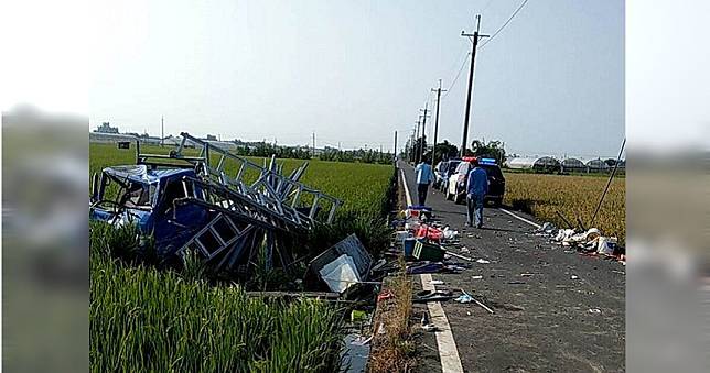 嘉義重大車禍　2人拋飛車外與天搶命中