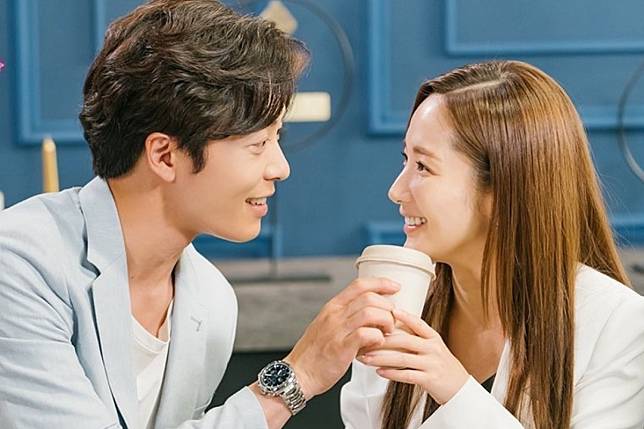 Her Private Life, starring Park Min-young and Kim Jae-wook, offered a welcome switch up to tired K-drama tropes. Photo: TVN Drama