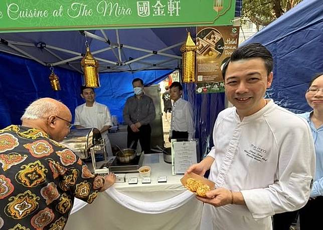 首個戶外清真美食節今在尖沙咀栢麗購物大道舉行。