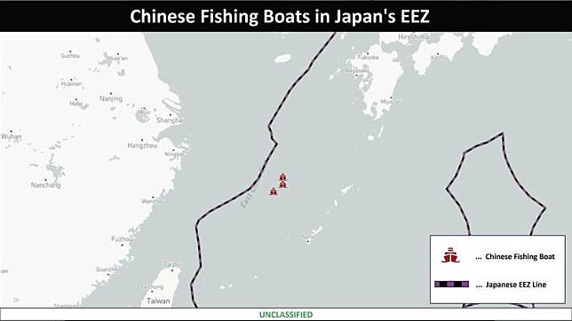 美國駐日大使易曼紐(Rahm Emanuel)在X平台貼圖指出，中國禁止日本水產品進口後，中國漁船在9月15日仍在日本EEZ經濟海域捕魚。(擷取自ラーム・エマニュエル駐日米国大使「X」平台)