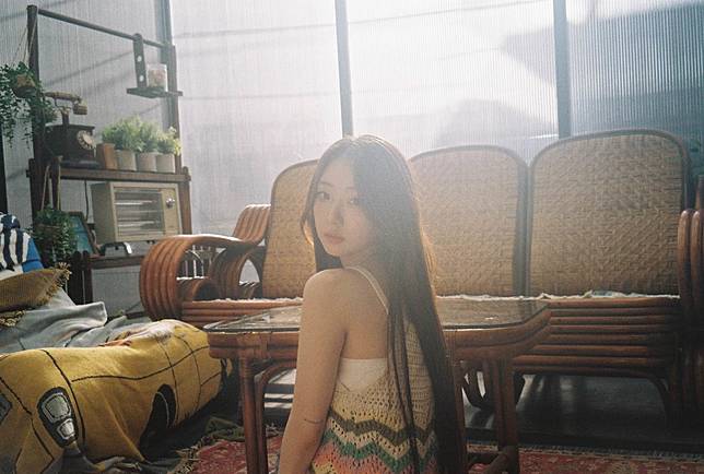 南韓女團本月少女、現Loossemble成員汝眞（여진）分享自己過瘦的體重引發網友討論。（圖／翻攝自汝眞 IG）