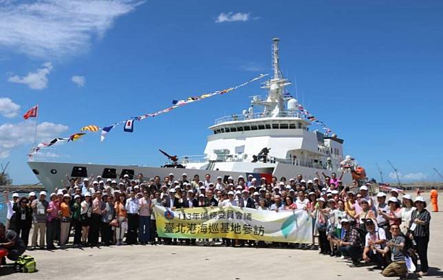 113年僑務委員會議國家海巡基地參訪合影。（僑委會提供）