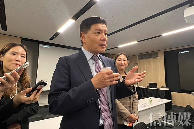 市場傳聞凱基金擬併購安泰銀行一事，凱基金總經理楊文鈞26日主持法說會時直球回應。（攝影／葉佳華）