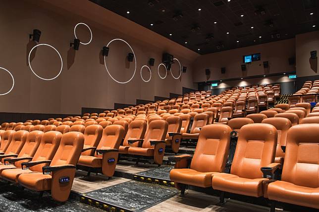 B cinema apm 4DX RealD Cinema