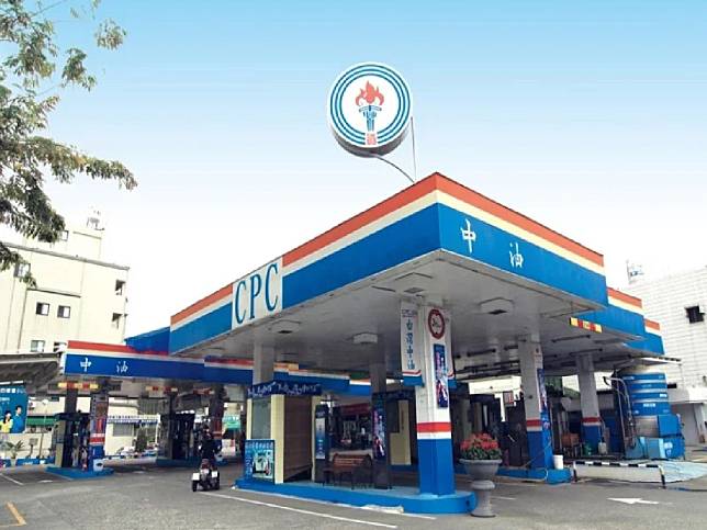 中油宣布，本周汽、柴油每公升價格各降0.1元。