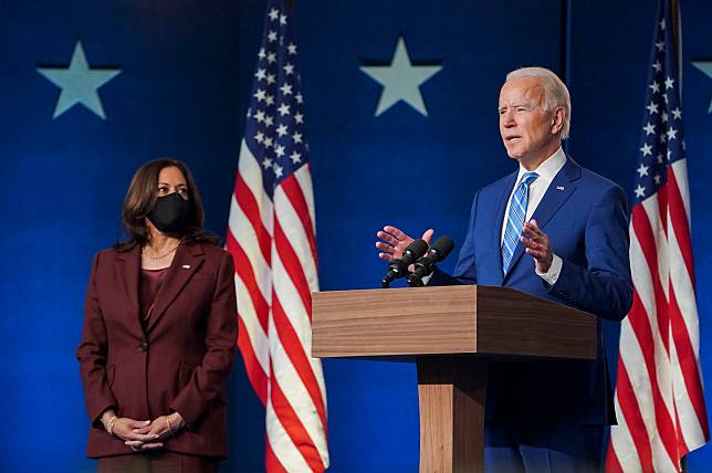 美國總統當選人拜登（Joe Biden） 和副總統當選人賀錦麗（Kamala Harris），被時代雜誌評為2020年度風雲人物。   圖：翻攝自拜登推特