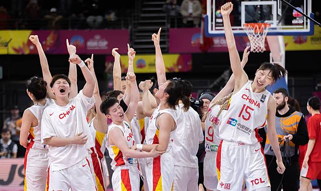 Photo taken on July 2, 2023 shows players of China celebrating after winning the final match against Japan at the 2023 FIBA Women's Asia Cup in Sydney, Australia. (Photo by Hu Jingchen/Xinhua)