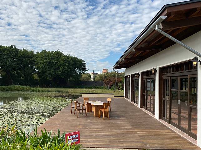 崙坪文化地景園區開園  木工藝創作展登場