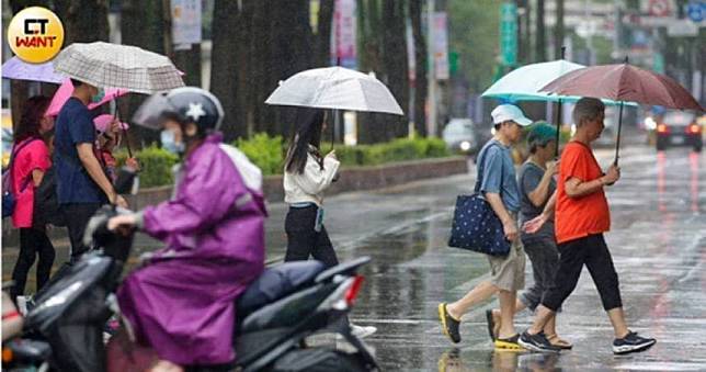 今晚起雨一路下到週末！颱風「蘇力」最快明早生成　對台影響出爐