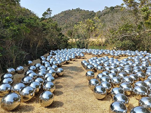 大家！我終於完成「臺灣近代畫家取景地系列了」！！！  完整版本在FB專頁、推特和噗浪的這次的作品，是大約1年半前我曾說過要進行的大企劃，大意就是以創作者曾踏足的區域和畫作,並以自己的風格來重新詮釋、並順帶介紹這些景點和畫作本身的基礎性。  以前我曾經發行過車站 