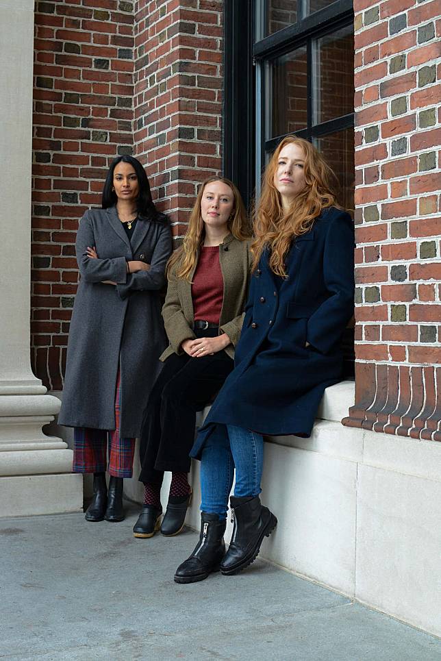 三名哈佛女學生控指導教授涉嫌性騷。左起：Amulya Mandava、Lilia Kilburn、Margaret Czerwienski。   圖：擷取自臉書Harvard Graduate Students Union - UAW﻿