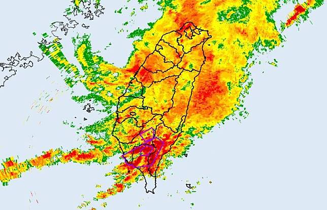 中央氣象局發布大雷雨即時訊息。(圖擷取自中央氣象局)