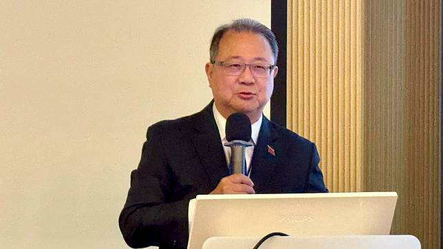 淡江大學戰略所教授黃介正2025.5.20出席文化大學與馬英九基金會合辦「賴政府執政一週年研討會-兩岸關係如何突圍？」。郭宏章攝