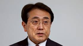 日本經濟產業大臣赤澤亮正。路透社