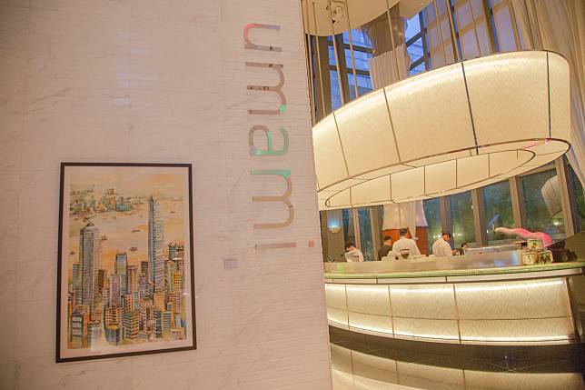 餐廳展示多幅趙綺婷的作品，食客可以一次過滿足視覺與味蕾。