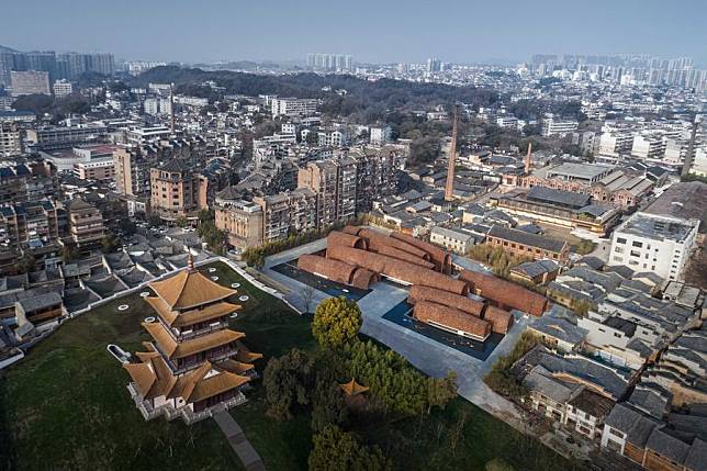 This undated file photo shows an aerial view of Jingdezhen Imperial Kiln Institute in Jingdezhen, east China's Jiangxi Province. (Xinhua)