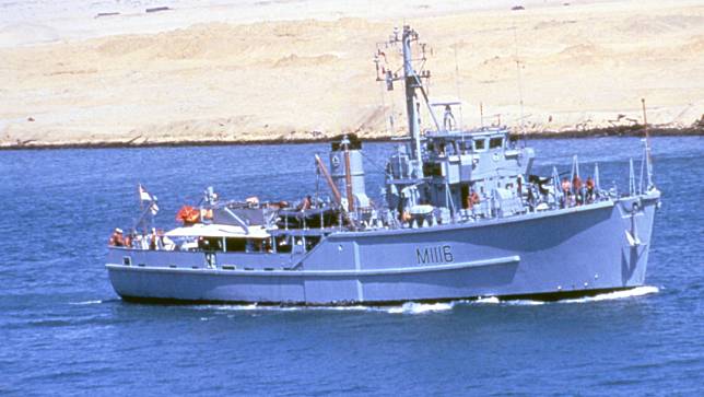 英國獵雷艦1984年在蘇伊士運河巡邏。美聯社