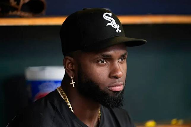 美國職業棒球大聯盟（Major League Baseball）洛杉磯道奇目前正在尋求補強中外野手，並可能考慮交易自芝加哥白襪引進明星外野手Luis Robert Jr.。
