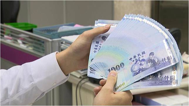 30歲存到百萬仍嘆「算失敗」！自嘲：只能早餐蛋餅加蛋　網曝4字解憂