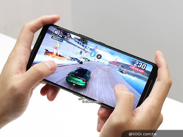 ROG Phone 2旗艦版祭出優惠 5月底前買就送電競耳機