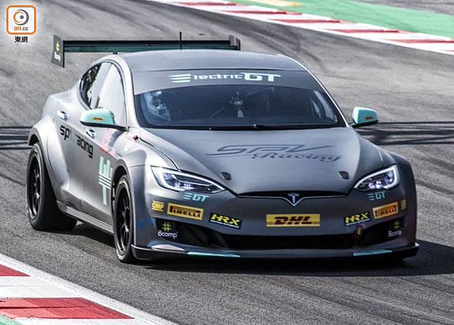 日前正式在巴塞隆拿登場的EPCS V2.3 Tesla P100DL，由靜止加速至100km/h只需2.1秒！（互聯網）