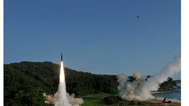 2017年5月，美軍與南韓軍方合作，以南韓玄武2型飛彈發射陸軍戰術飛彈系統（ATACMS）。路透社