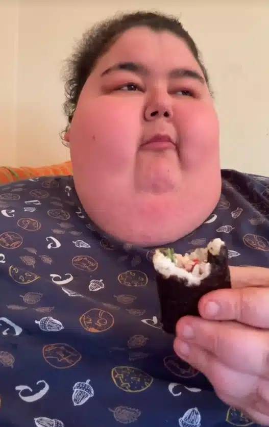 เอเฟแคน คุลทูร์ ติ๊กต็อกเกอร์สายกินจุ 