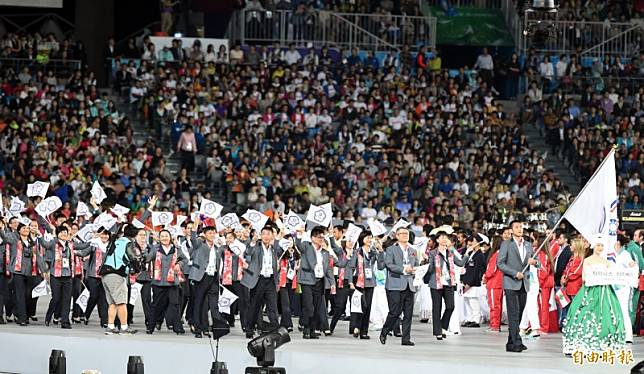 2018年雅加達—巨港亞運開幕典禮，台灣代表團排在第39國進場。(資料照)