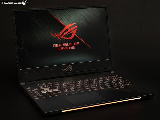 ASUS ROG STRIX SCAR II GL504電競筆電