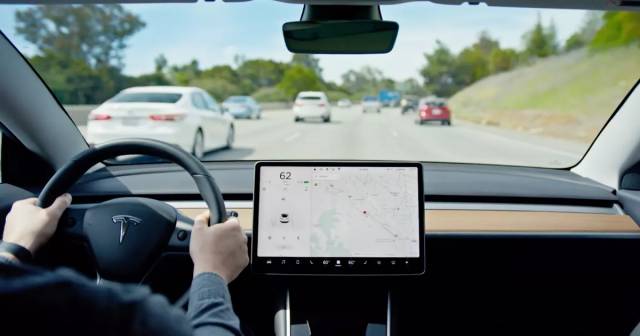 專注於捕捉衛星導航與車輛安全漏洞的《Regulus》表示，Tesla 可以被遠端攻擊，並造成行車危險。
