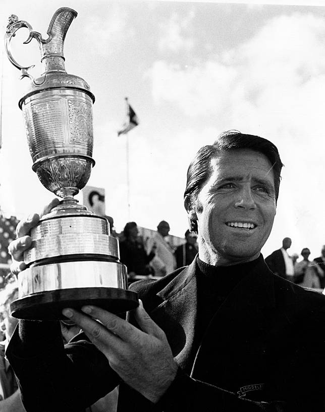 GARY PLAYER AT THE 1974 OPEN CHAMPIONSHIP