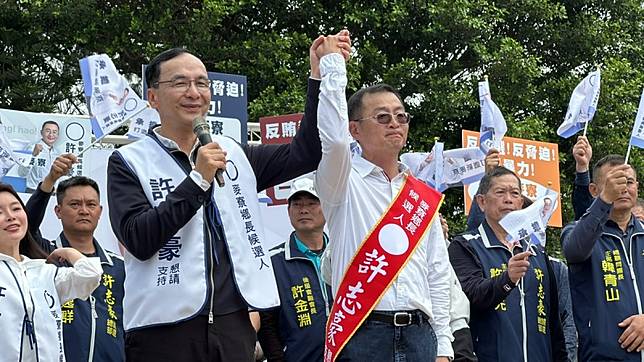 國民黨主席朱立倫赴雲林受訪，護航韓國瑜「沒收質詢」。 圖：國民黨提供