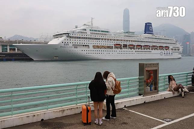 「鼓浪嶼號」疫情後重返香港。(鍾式明攝)