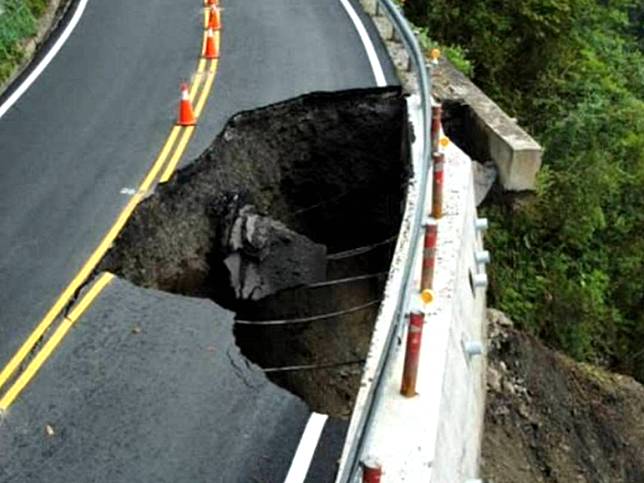 🚧太平山「天坑」休園5日682名遊客撤離