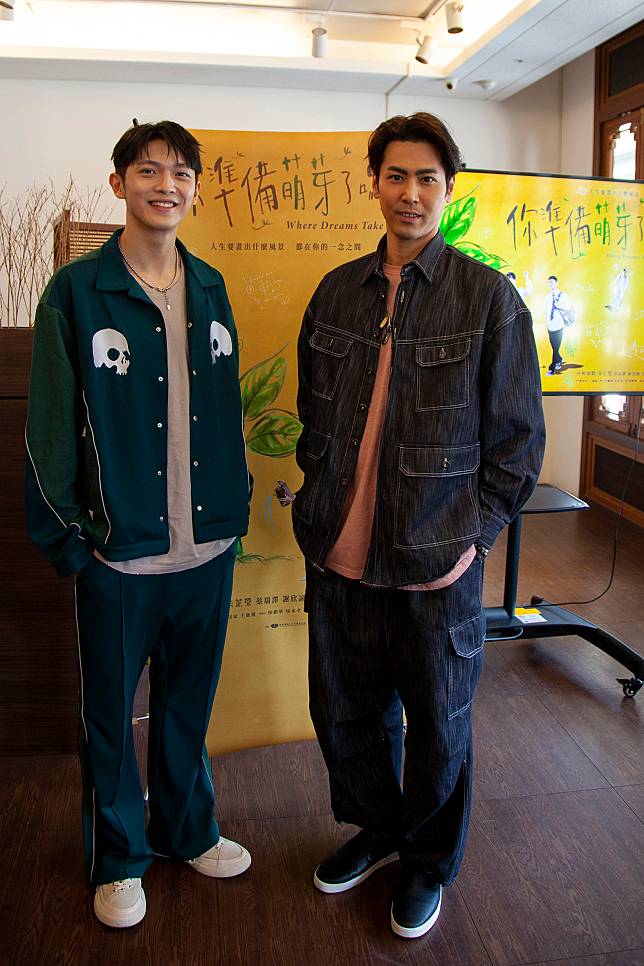 陳德烈(右)、林輝瑝(左)出席新戲《你準備萌芽了嗎？》茶敘