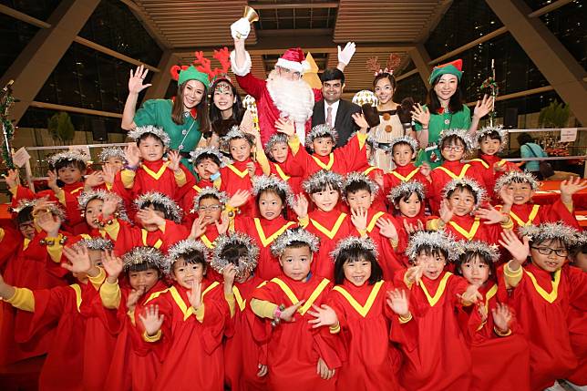 The annual carol concert by Morgan Stanley raised a record of HK$4 million (US$513,000) this year. Photo: David Wong