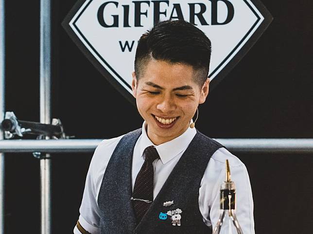 剛從去年Giffard West Cup全球決賽獲亞軍的調酒師李冠逸(Grant)，將至「Asia49亞洲料理及酒廊」客座。（圖／Asia49提供）