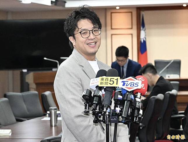 民進黨明天將正式提名不分區立委沈伯洋參選台北市長。(記者羅沛德攝)