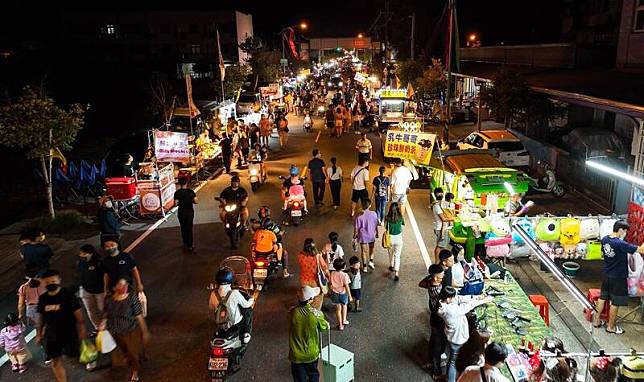 宜蘭縣冬山鄉清溝夜市影響交通及環境，鄉公所宣布停業4週。(冬山鄉公所提供)