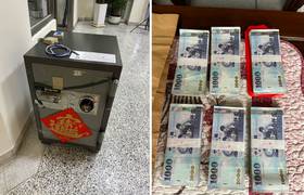 彰化地檢署偵辦彰化竹塘、雲林二崙光電弊案，將2地鄉長、代表會主席等14人依貪污等罪起訴。圖為搜索時查獲的賄款及保險箱。資料照片