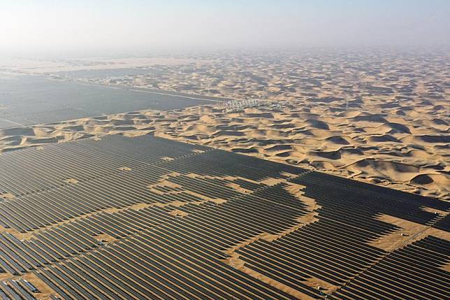 This aerial photo taken on Feb. 18, 2023 shows a photovoltaic (PV) power project in Liangzhou district of Wuwei, northwest China's Gansu Province. (Xinhua/Fan Peishen)