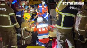 年約50歲男子則不幸遭拋飛墜落橋下，尋獲時已無生命跡象。（圖／記者王紹宇攝）