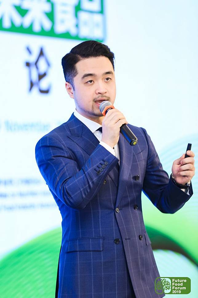 Zhenmeat’s founder and CEO Vince Lu giving a presentation at Future Food Forum 2019. Photo by Zhenmeat