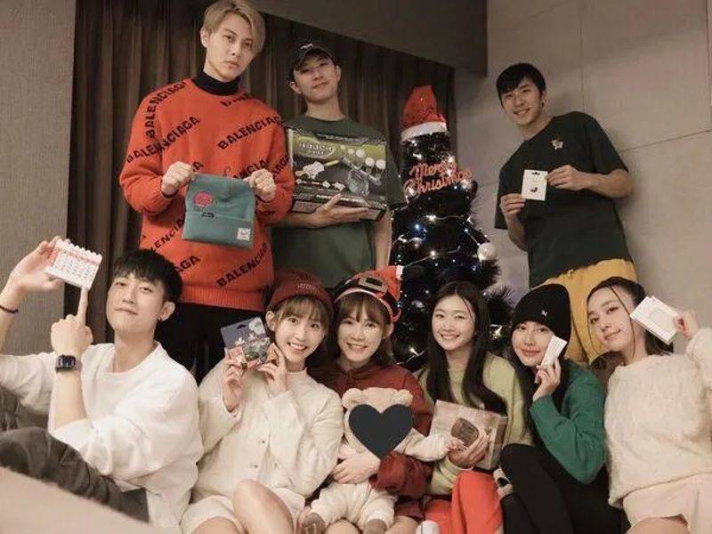 婚變13天遭直擊！范姜彥豐身形暴瘦「近況曝光」　深夜孤單外食惹粉絲心疼 | 鏡週刊 | LINE TODAY